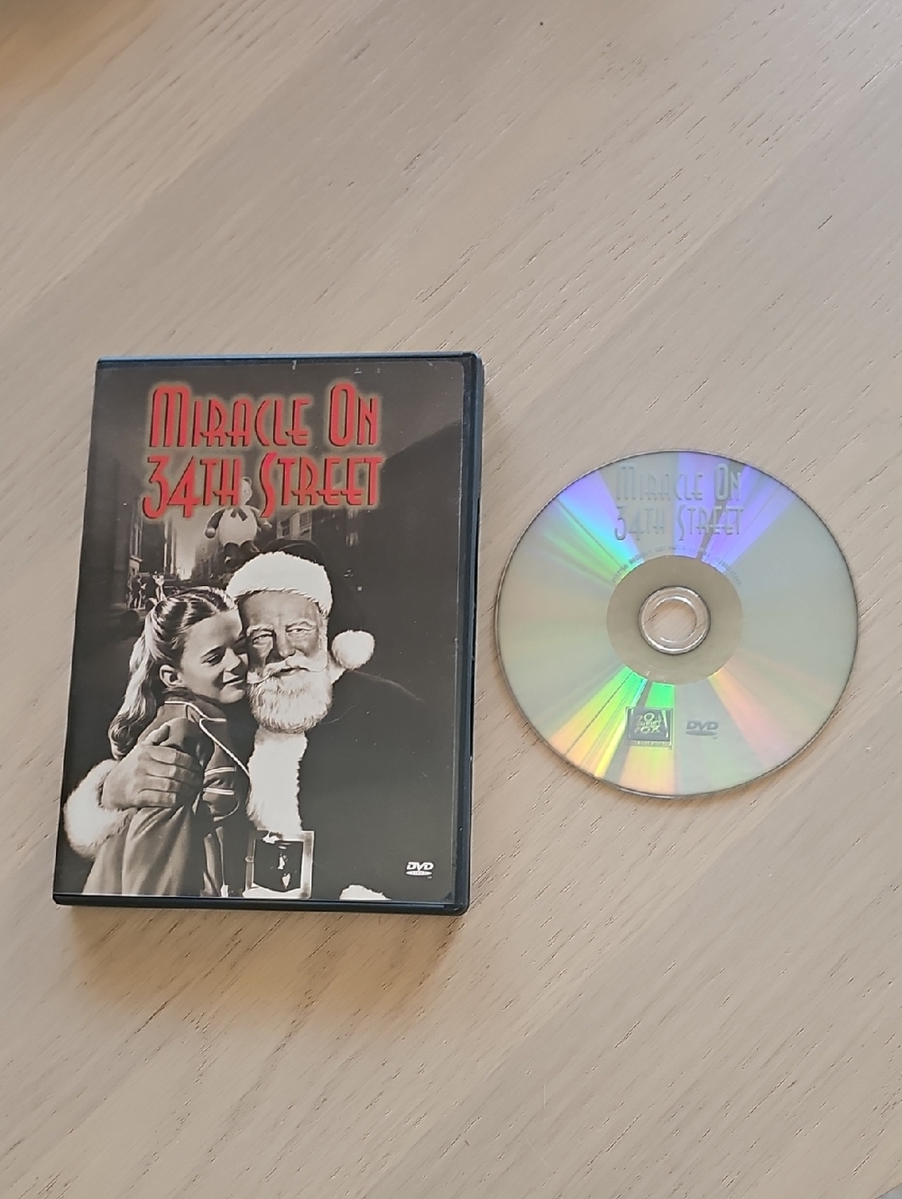 Miracle on 34th Street DVD - Black & Red Cover